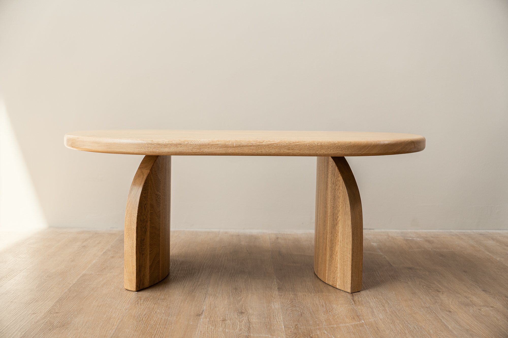 Mesa de centro Japandi