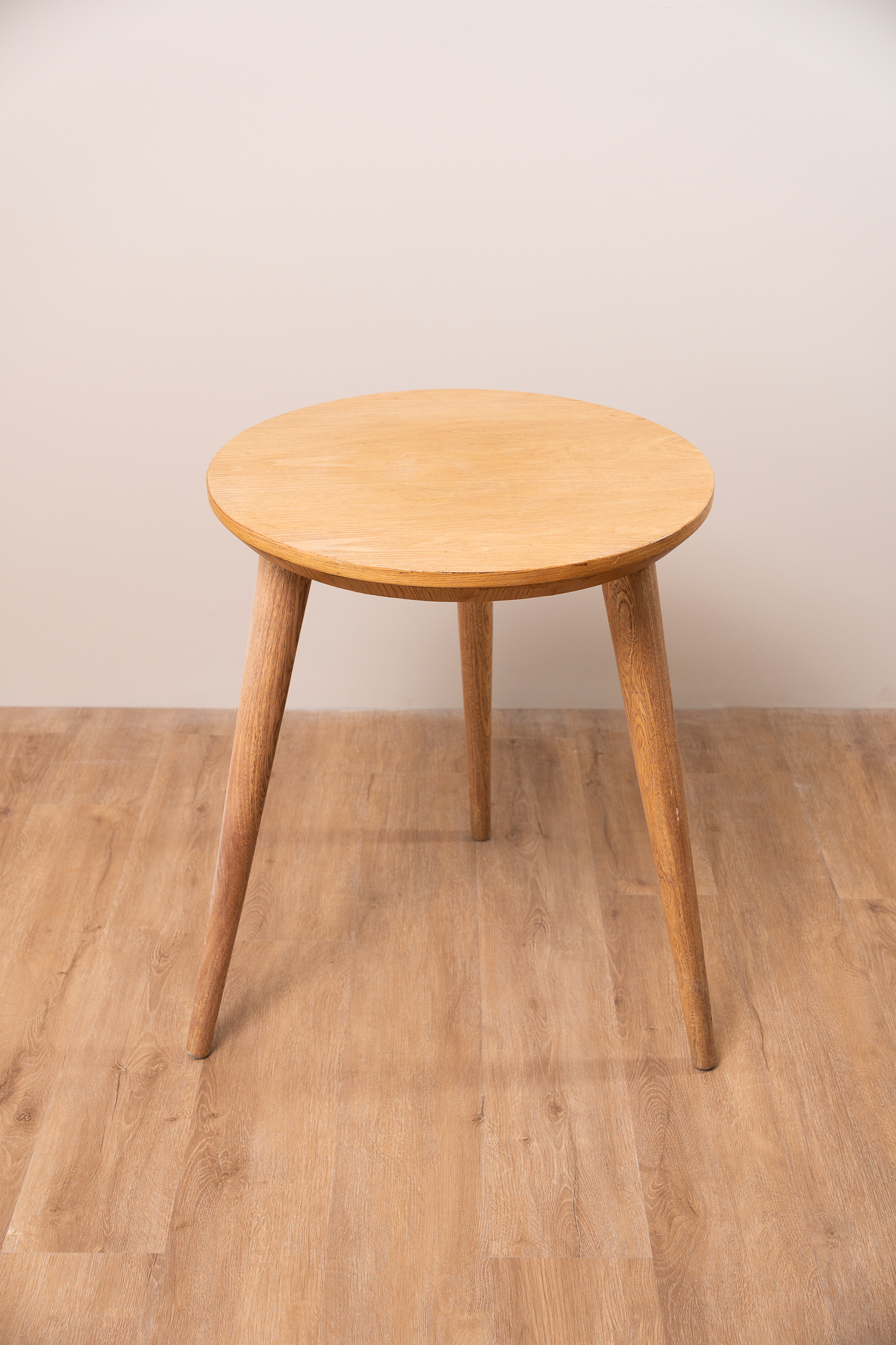 Mesa Auxiliar Escandinava